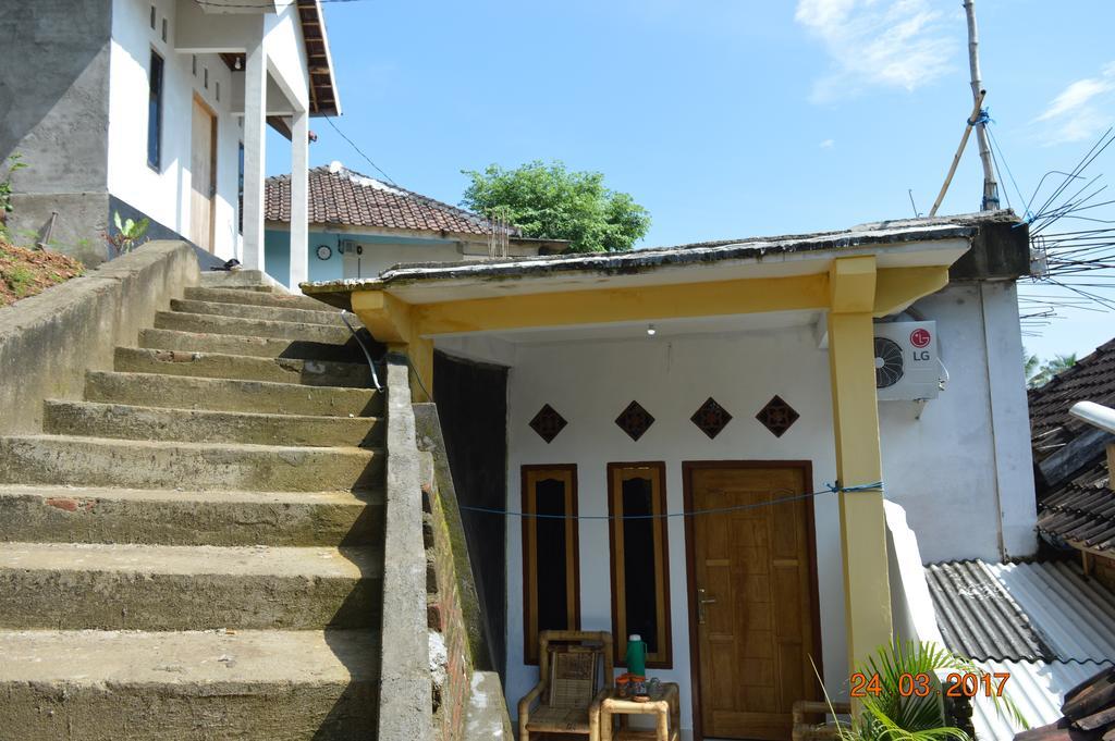 Defa Homestay Kuta  Zewnętrze zdjęcie